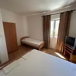 شقة Antunovic مولونات