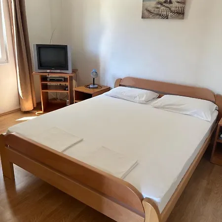 Antunovic Apartment