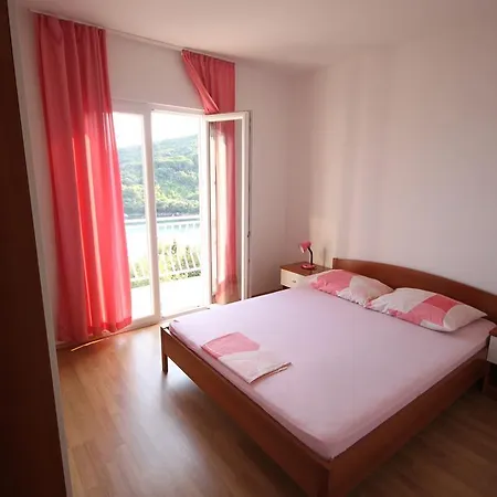 Antunovic Apartment