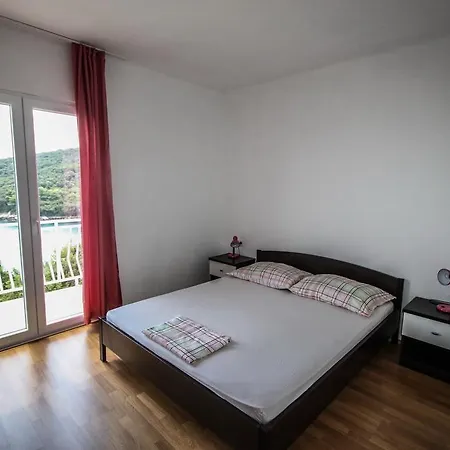 Antunovic Apartment